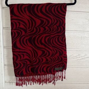 70% Pashmina 30% Silk Red and Black Patterned Scarf